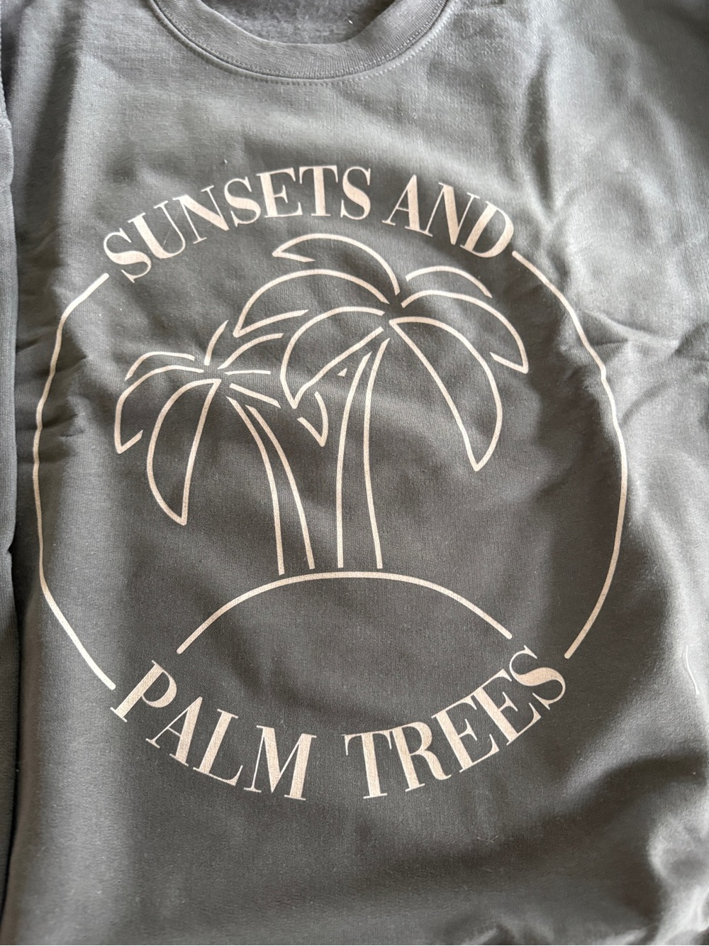 Gildan Gray Crewneck Sweatshirt with Sunsets and Palm Trees Graphic - Picture 2 of 3